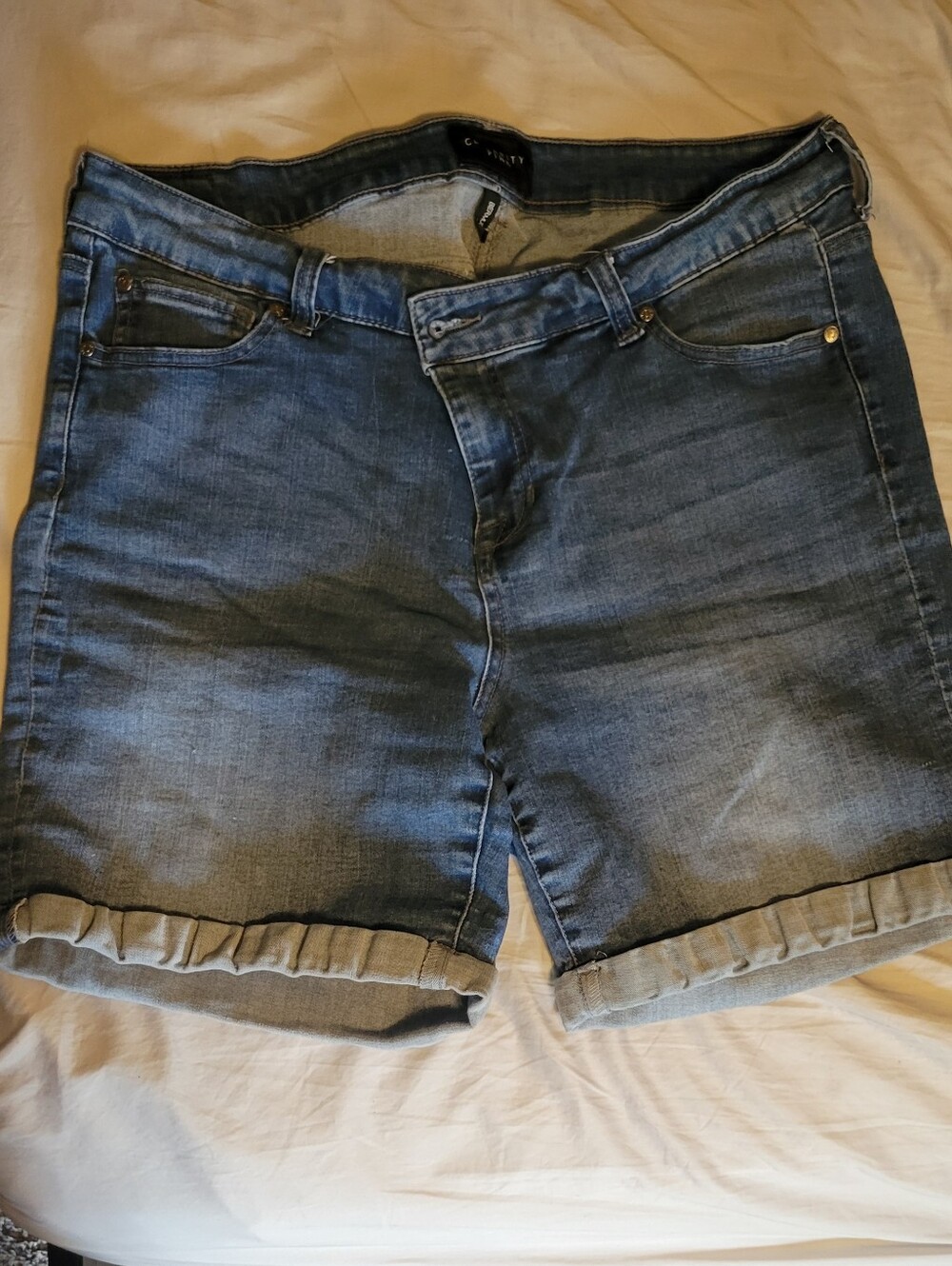 Celebrity Pink Rolled-Hem Denim Shorts - Blue Wash